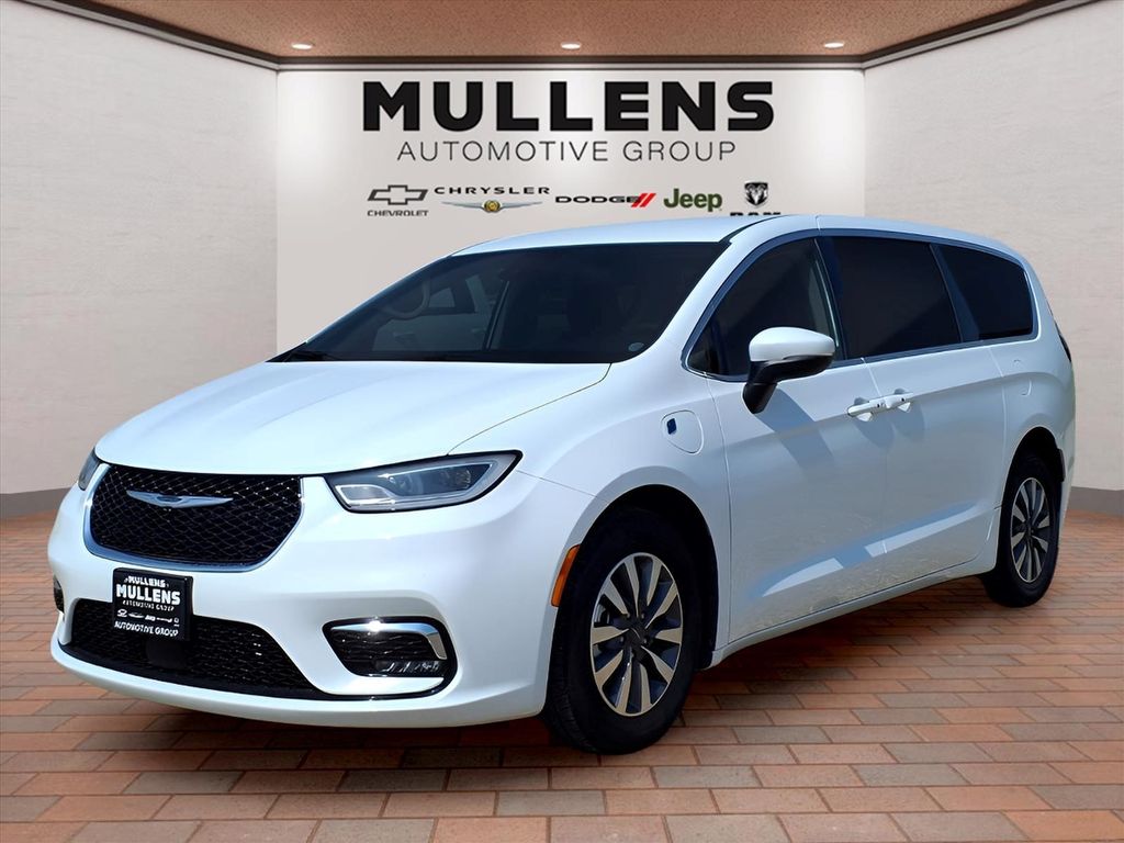 2023 Chrysler Pacifica Hybrid Touring L