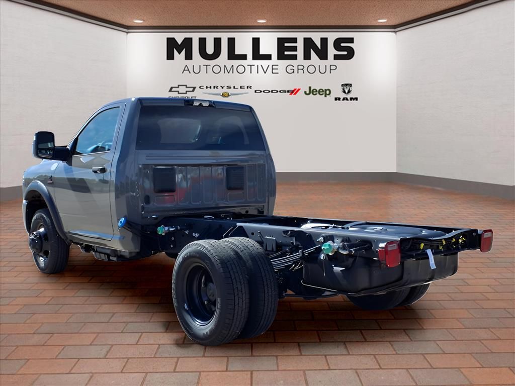 2026 RAM 3500 Chassis Tradesman - Photo 7