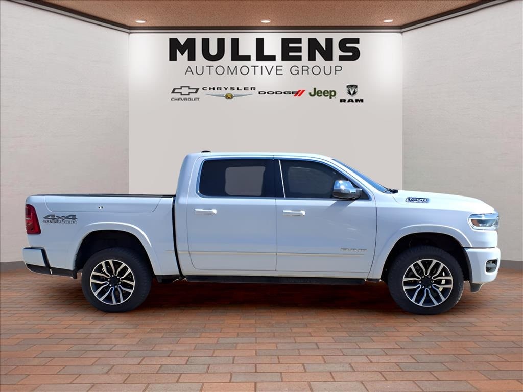 New 2025 Ram 1500 LIMITED CREW CAB 4X4 5'7 BOX Pickup