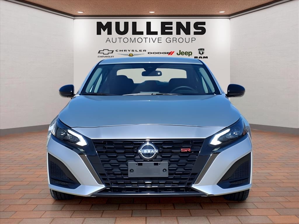 Used 2025 Nissan Altima SR with VIN 1N4BL4CV7SN354348 for sale in Checotah, OK