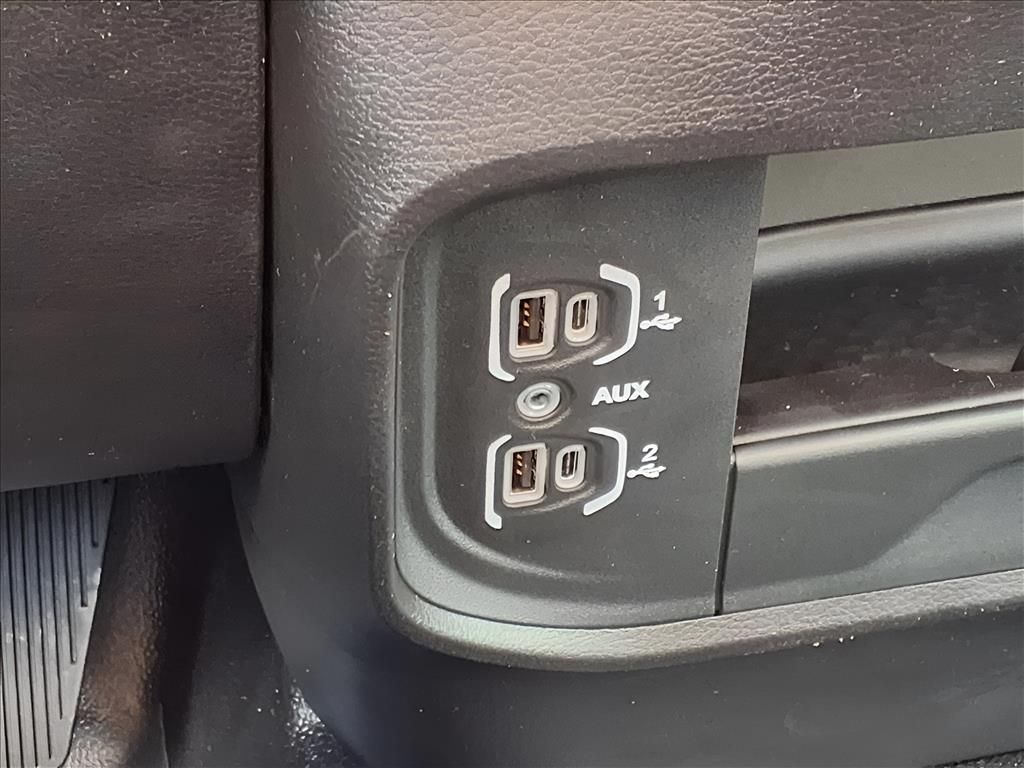2026 RAM 3500 Chassis Tradesman - Photo 15