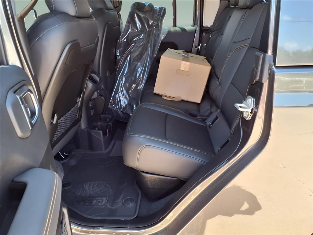 2025 Jeep Gladiator Sport S - Photo 23