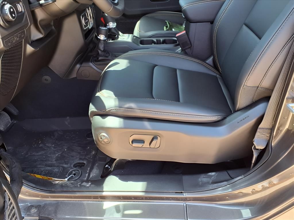 2025 Jeep Gladiator Sport S - Photo 19