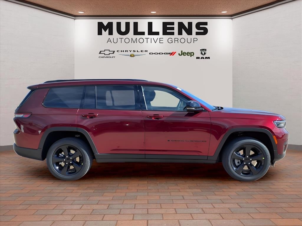 New 2025 Jeep Grand Cherokee L ALTITUDE X 4X4 Sport Utility