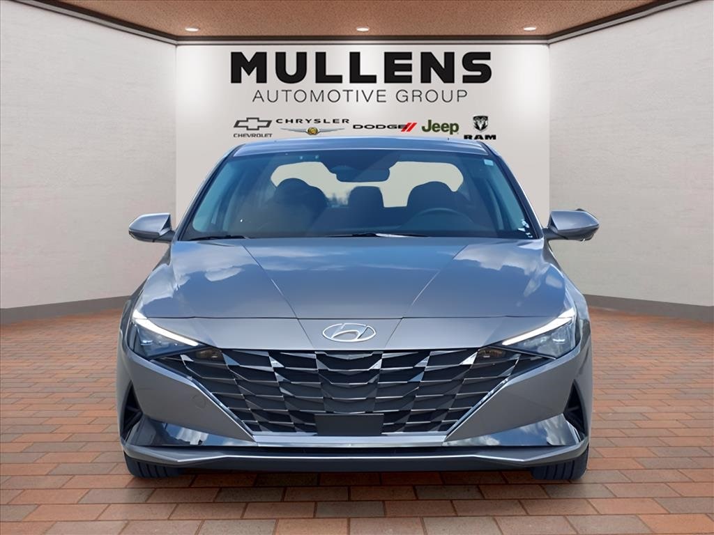 Used 2023 Hyundai Elantra Limited Sedan