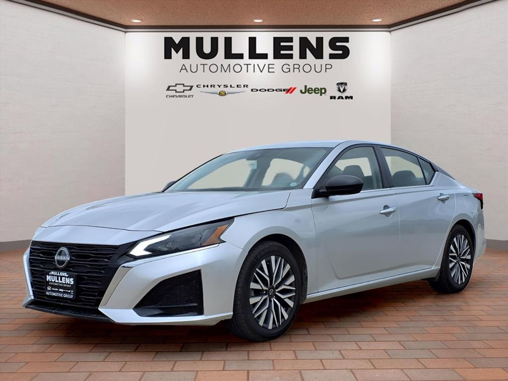 2024 Nissan Altima SV