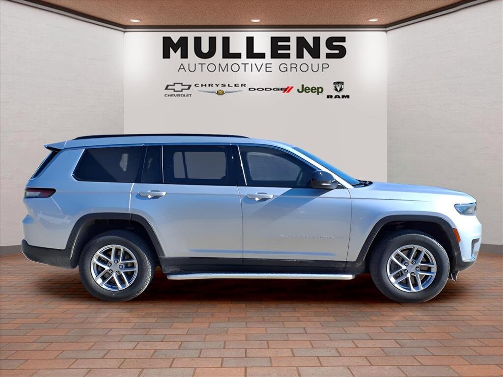 Used 2024 Jeep Grand Cherokee L Laredo SUV