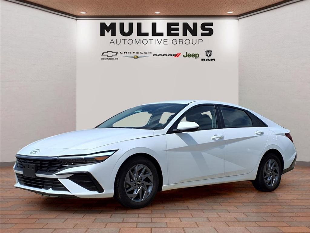 2024 Hyundai Elantra 2.0 SEL IVT's photo