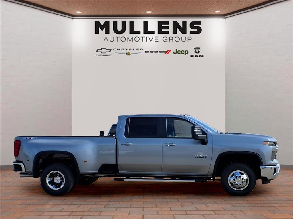 New 2026 Chevrolet Silverado 3500 HD LT DRW Truck