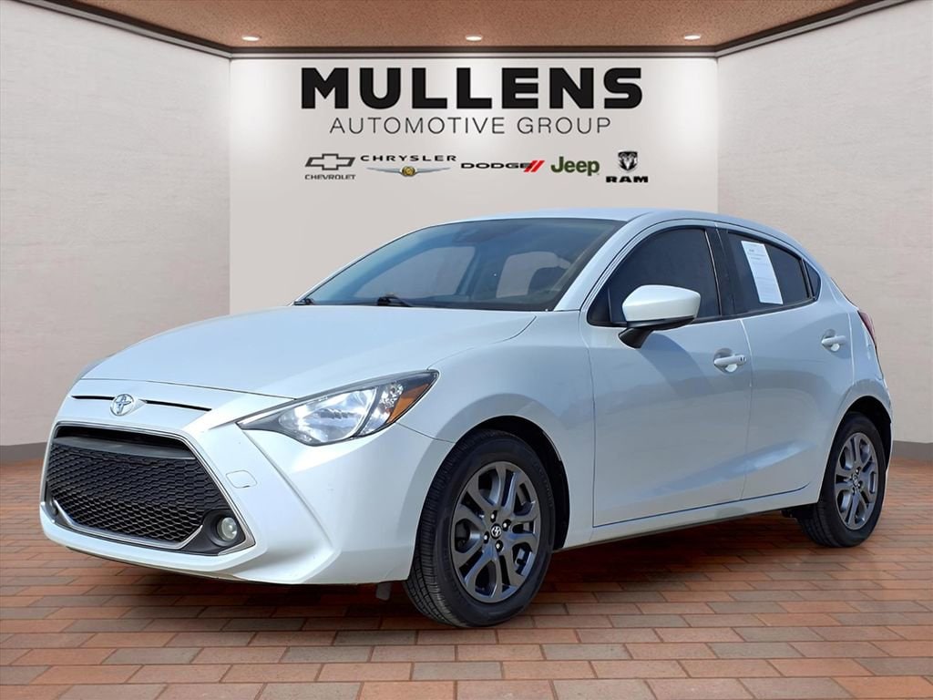2020 Toyota Yaris LE