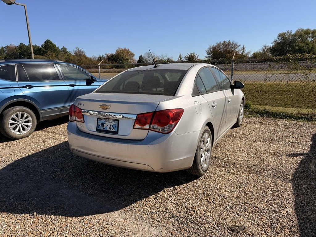 Used 2014 Chevrolet Cruze LS Sedan