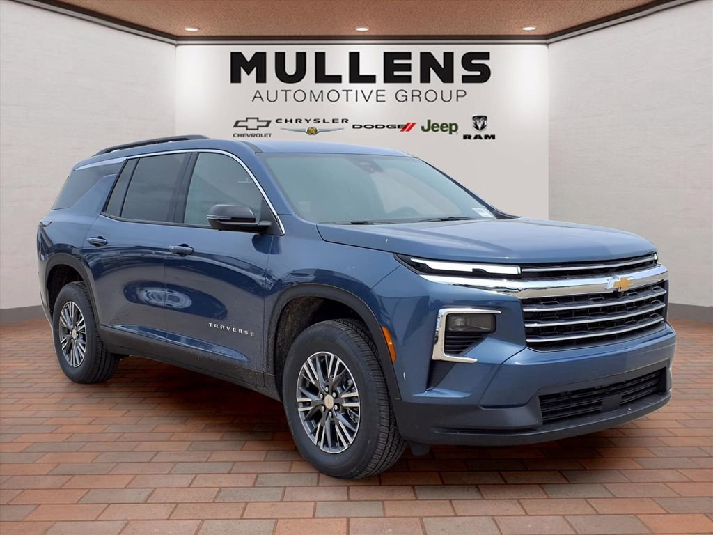 2026 Chevrolet Traverse LT - Photo 3