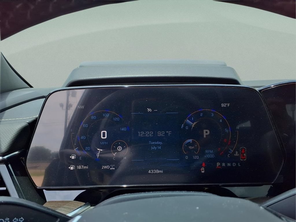 2026 Chevrolet Suburban Premier - Photo 15