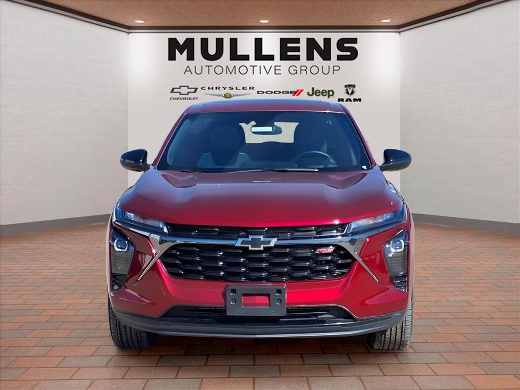 Used 2025 Chevrolet Trax 1RS SUV