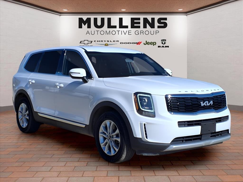 Used 2022 Kia Telluride LX SUV