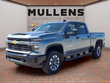 2025 Chevrolet Silverado 2500HD Custom Truck