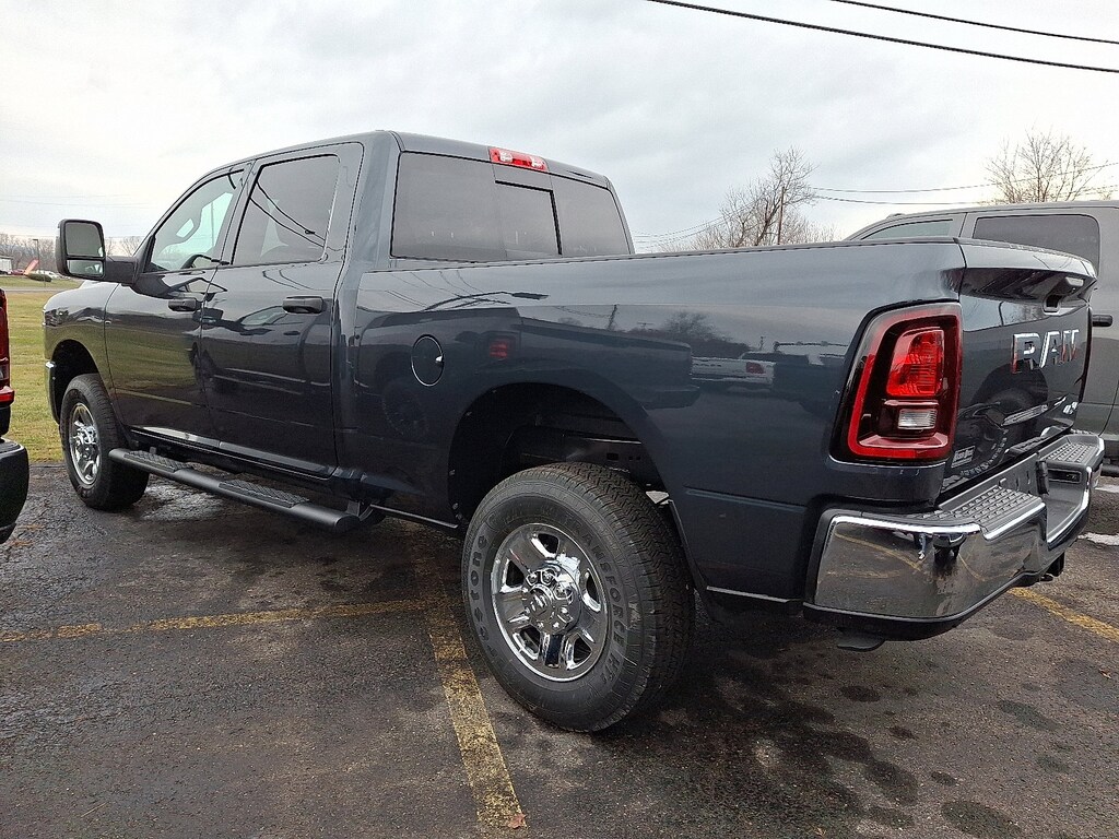 New 2026 Ram 2500 TRADESMAN CREW CAB 4X4 6'4 BOX Pickup