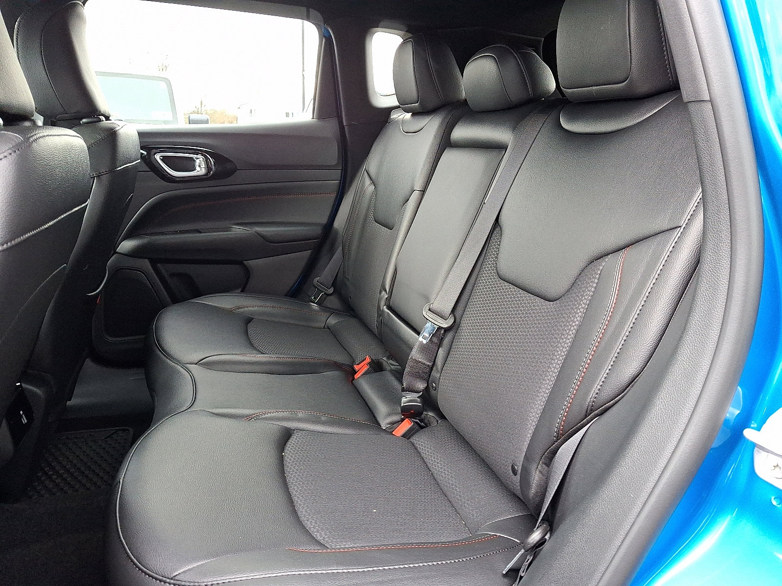 2026 Jeep Compass Trailhawk - Photo 7