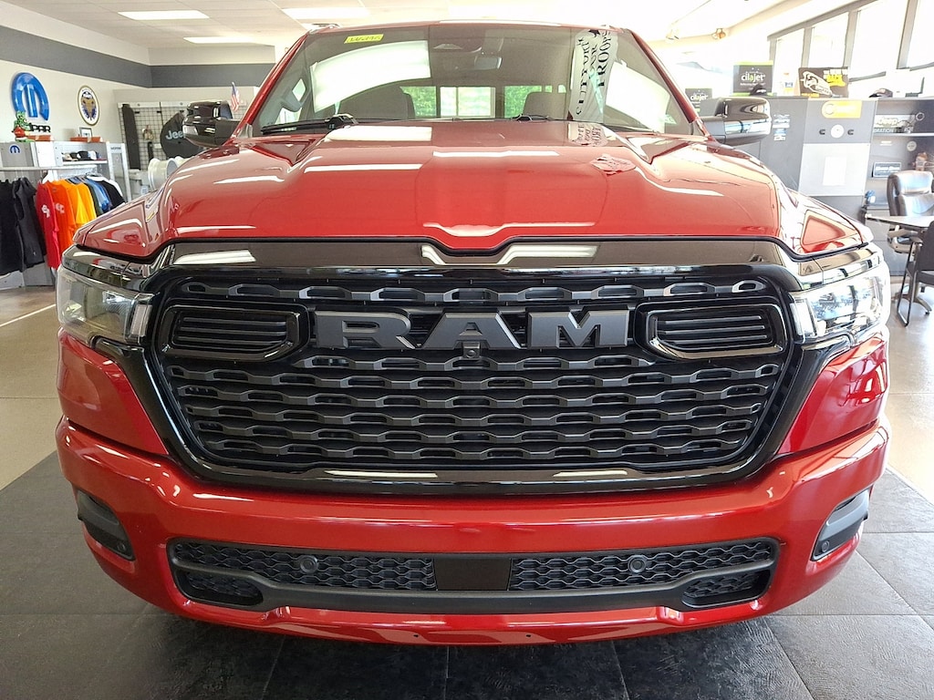 New 2026 Ram 1500 BIG HORN CREW CAB 4X4 5'7 BOX Pickup