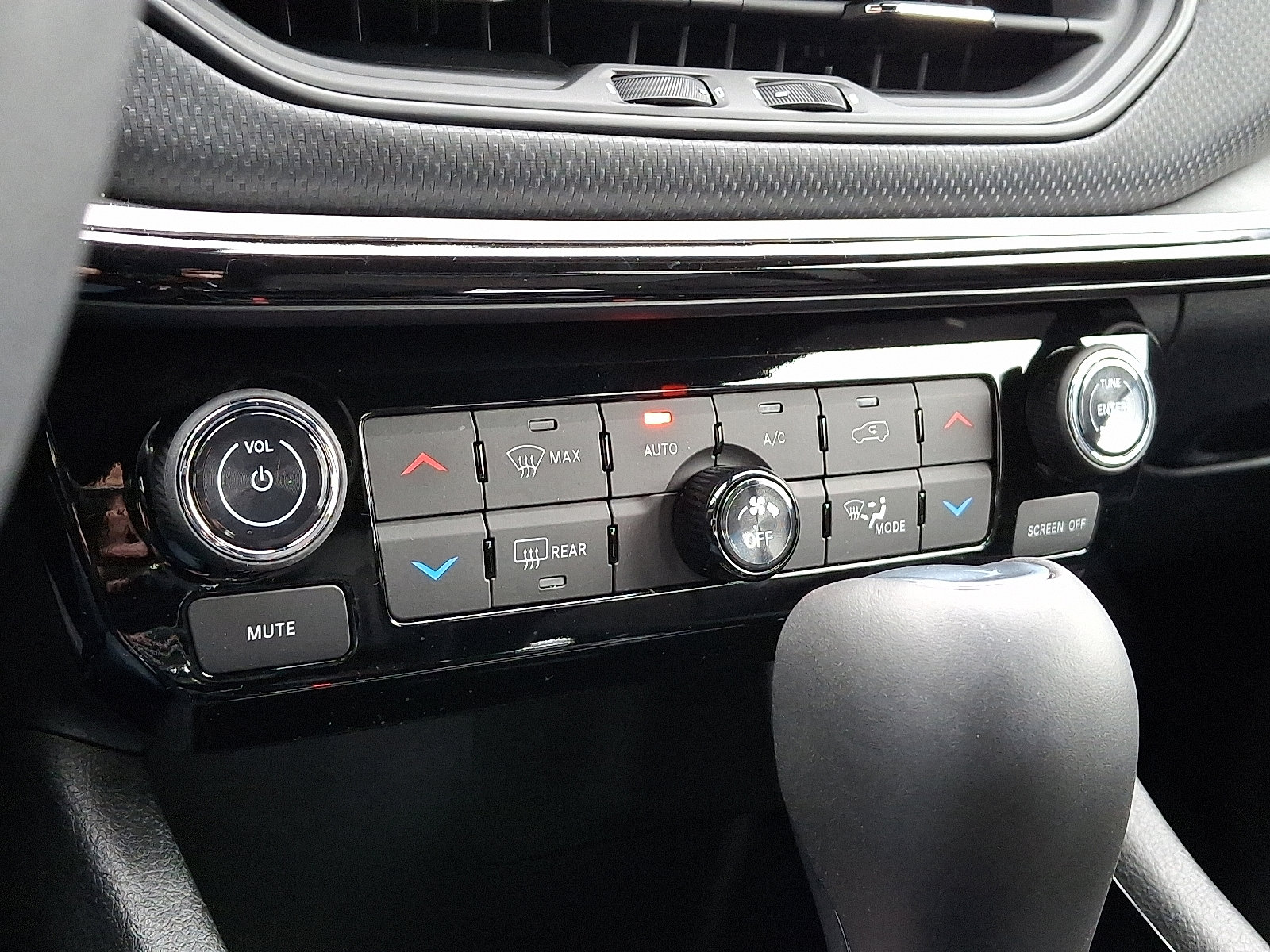 2026 Jeep Compass Trailhawk - Photo 11