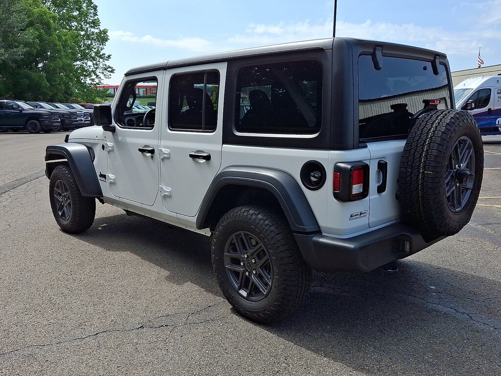 New 2026 Jeep Wrangler 4-DOOR SPORT S Sport Utility