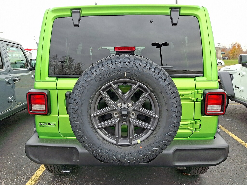 New 2026 Jeep Wrangler 4-DOOR SPORT S Sport Utility