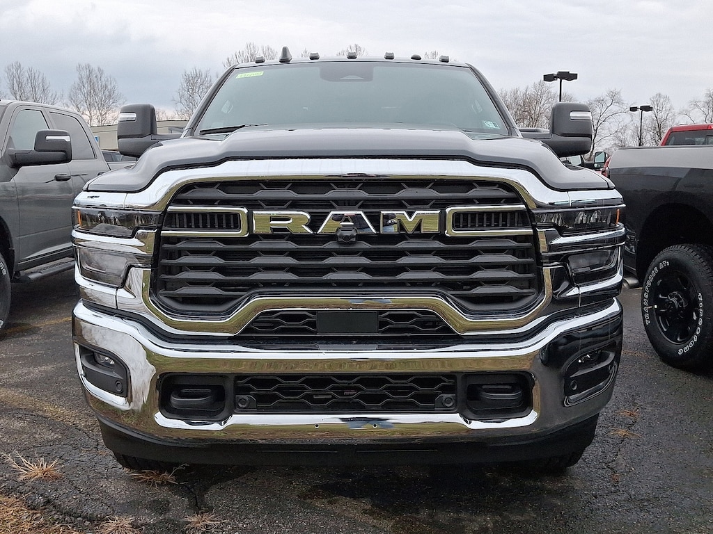 New 2026 Ram 2500 TRADESMAN CREW CAB 4X4 6'4 BOX Pickup