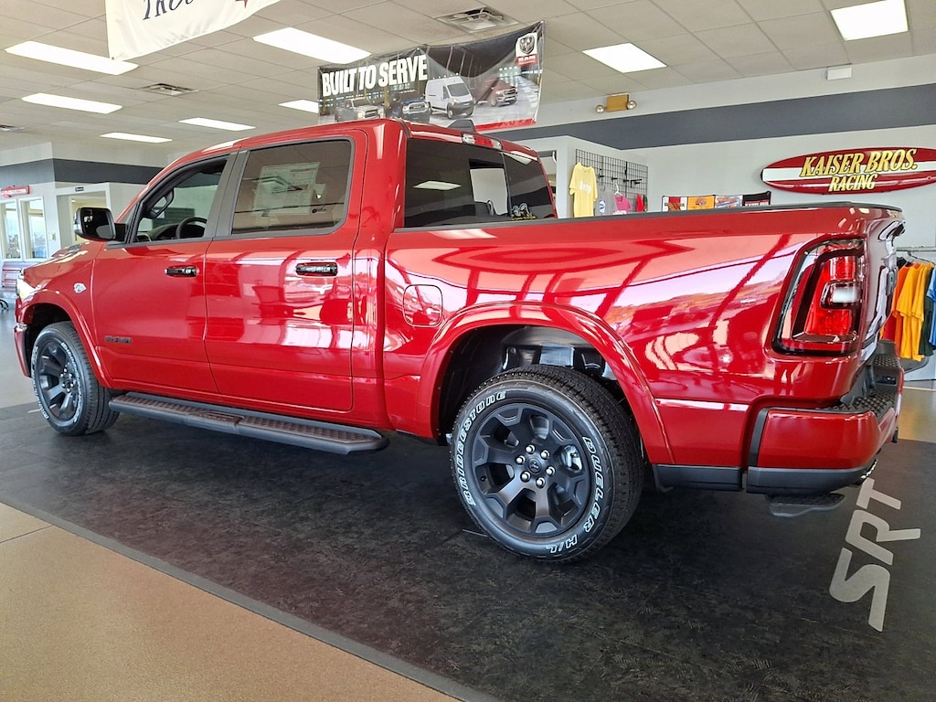 New 2026 Ram 1500 BIG HORN CREW CAB 4X4 5'7 BOX Pickup