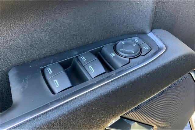 2023 Chevrolet Silverado 1500 LT - Photo 18