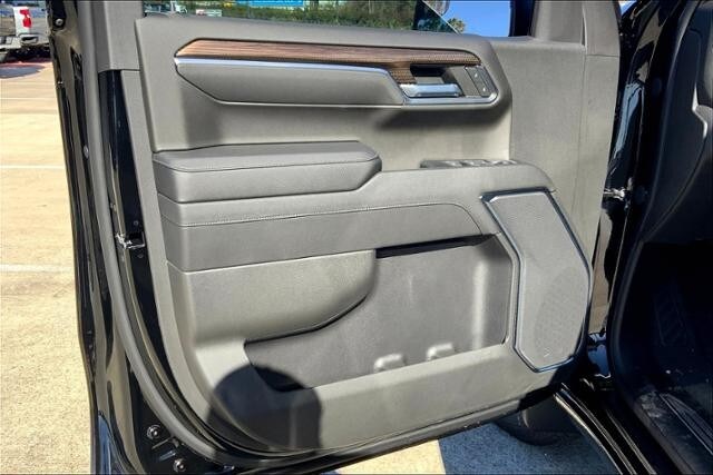 2023 Chevrolet Silverado 1500 LT - Photo 11