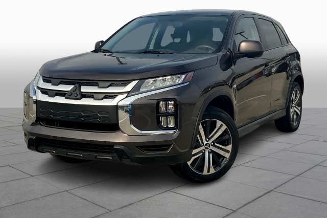 2020 Mitsubishi Outlander Sport ES's photo