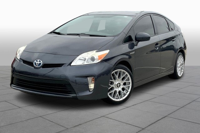 2015 Toyota Prius Three's photo