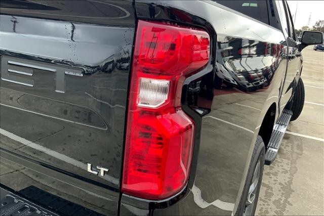 2023 Chevrolet Silverado 1500 LT - Photo 14