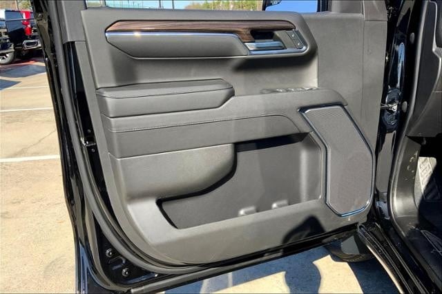 2023 Chevrolet Silverado 1500 LT - Photo 11