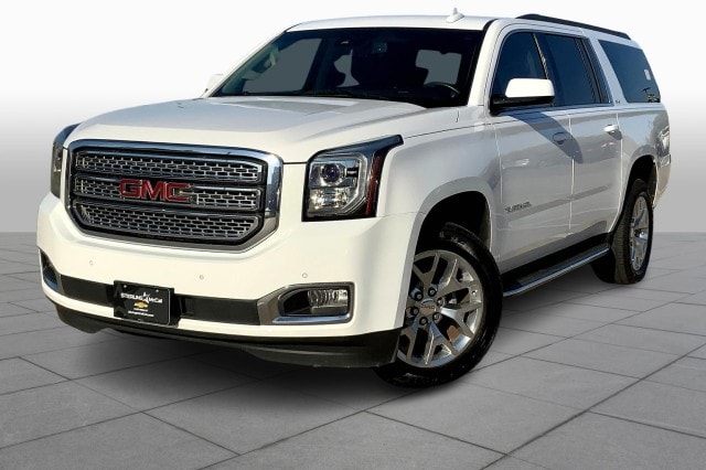 2016 GMC Yukon XL SLE's photo