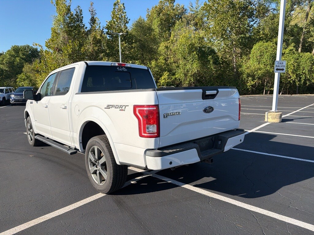 2017 Ford F-150 XLT photo 2