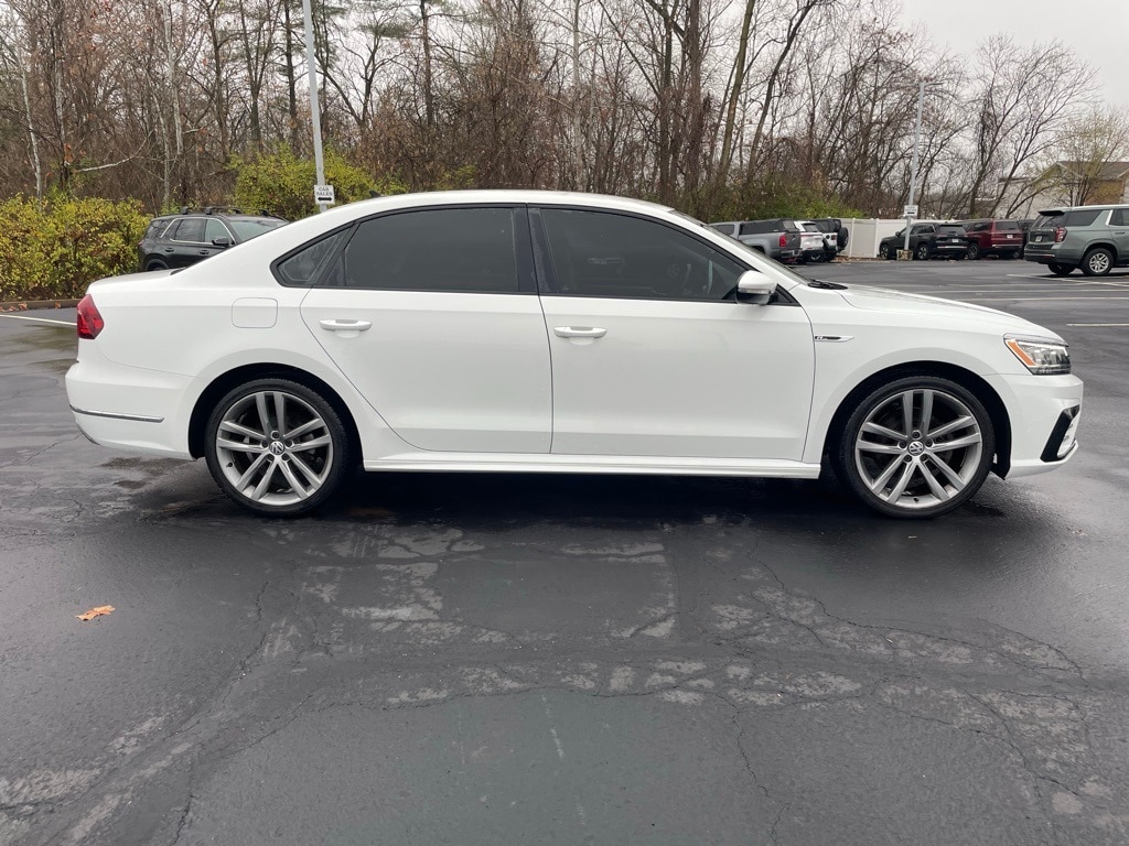 Used 2018 Volkswagen Passat 2.0T R-Line Sedan