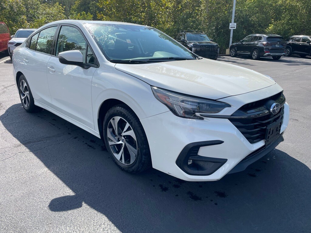 2023 Subaru Legacy Premium photo 3