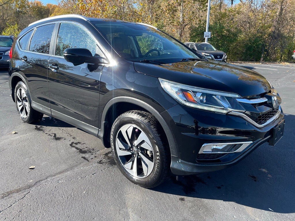 2015 Honda CR-V Touring photo 3