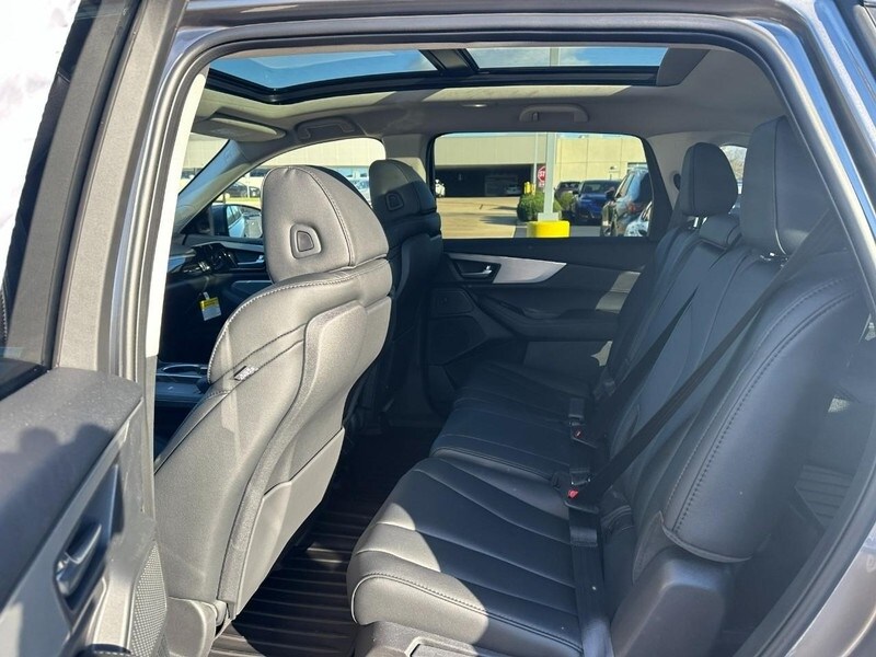 2025 Acura MDX SH-AWD photo 3
