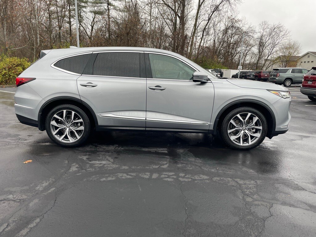 2022 Acura MDX SH-AWD Technology photo 4