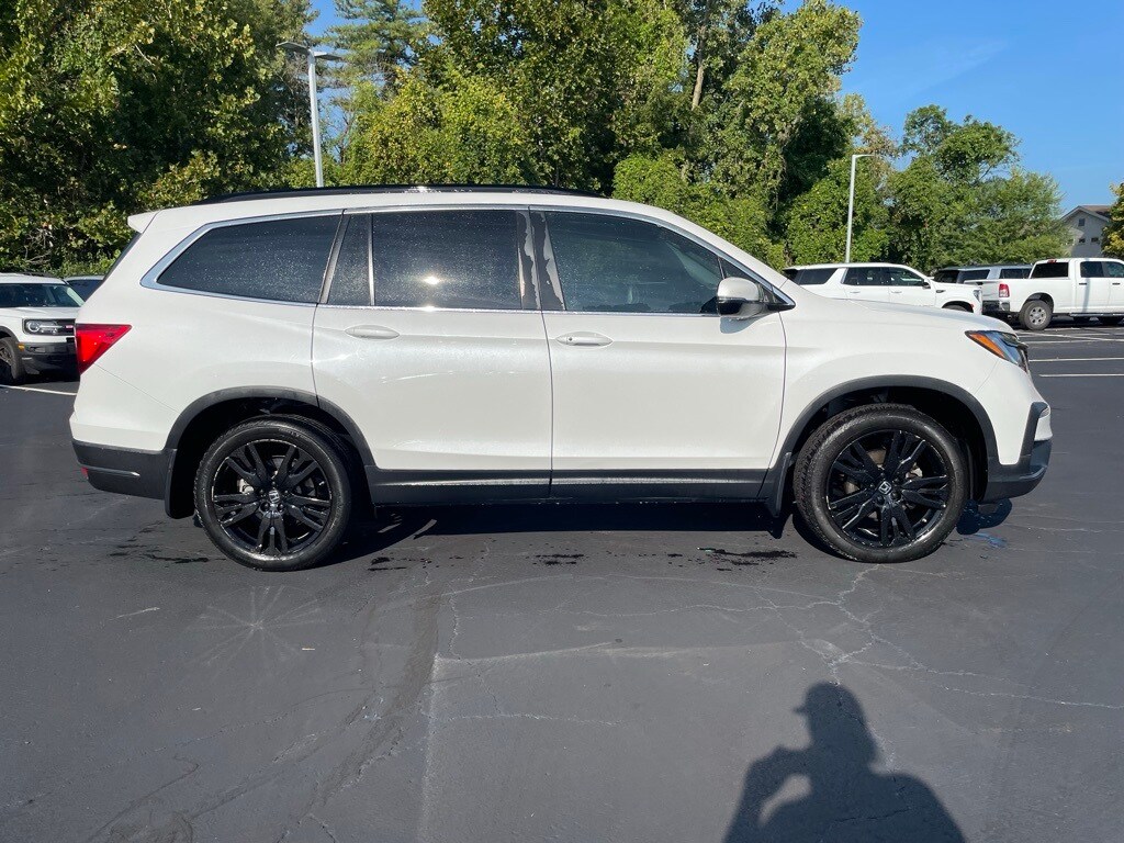 2022 Honda Pilot Special Edition photo 3