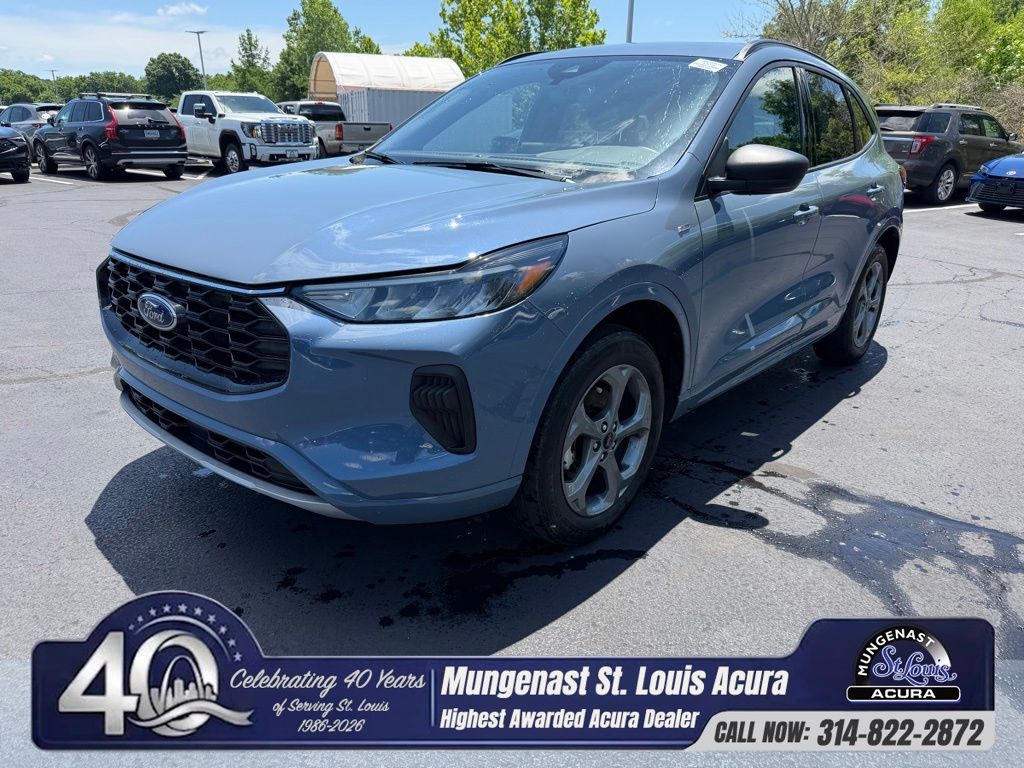 2024 Ford Escape ST-Line AWD's photo