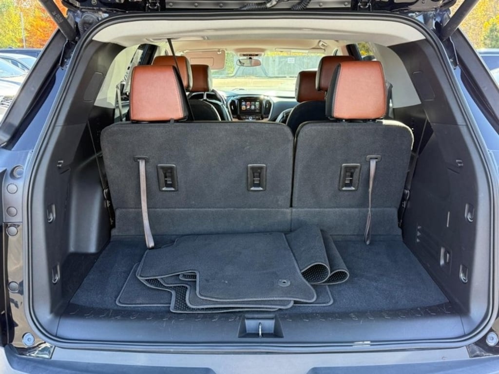 Used 2019 Chevrolet Traverse LT Cloth w/1LT SUV