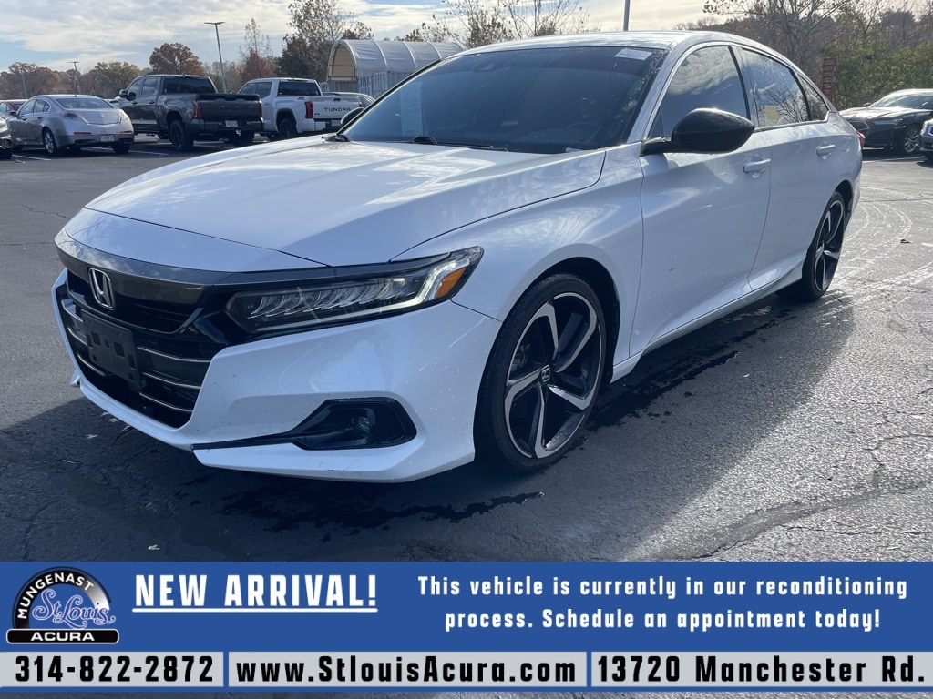 2022 Honda Accord Sport's photo