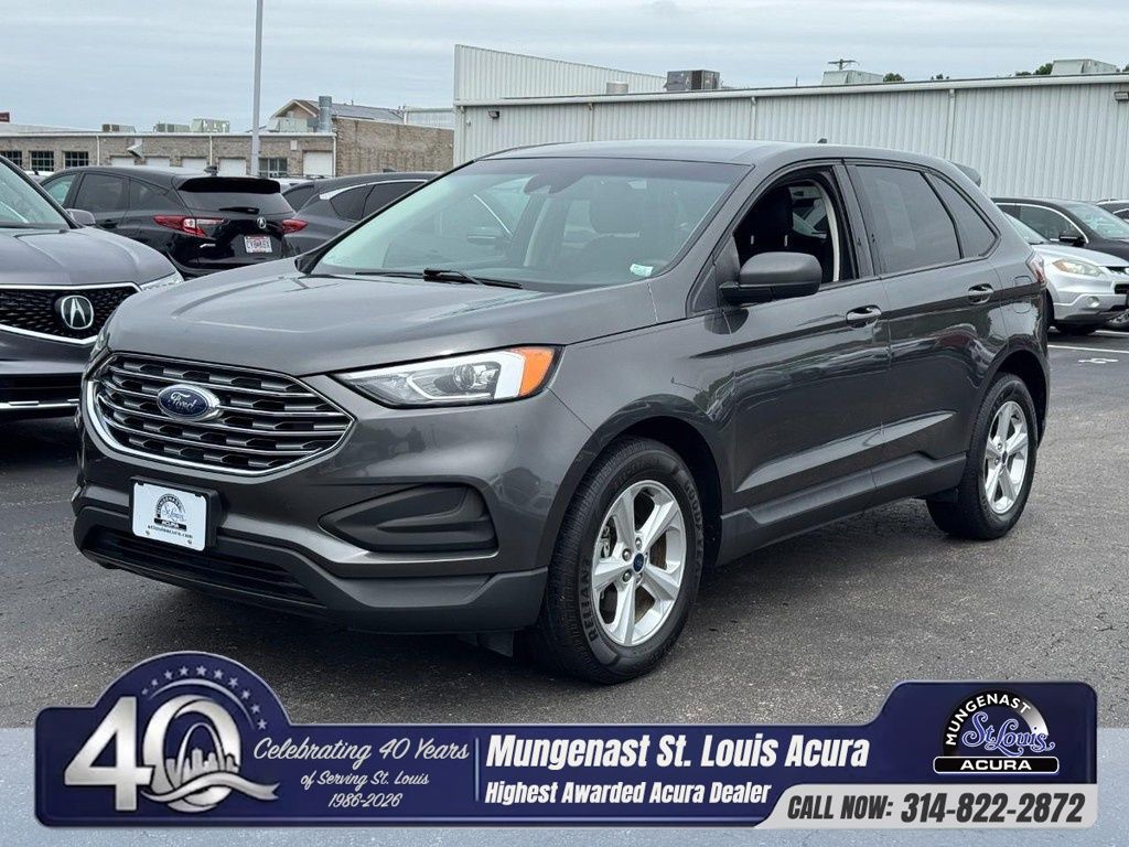 2019 Ford Edge SE's photo