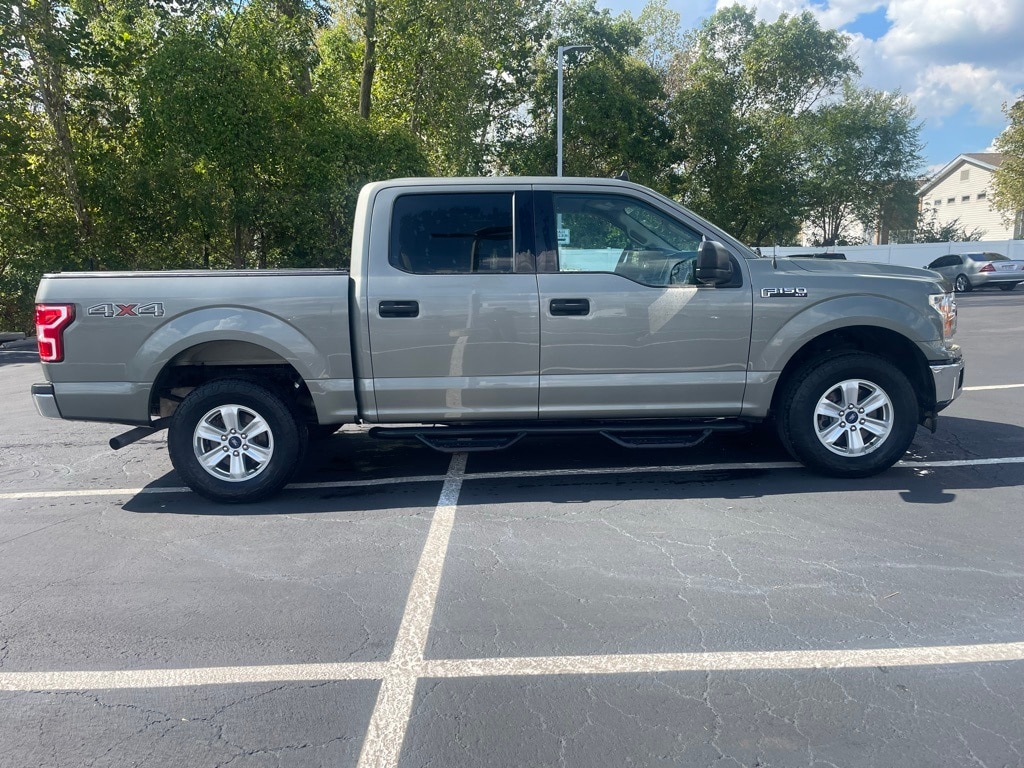 2019 Ford F-150 XLT photo 4
