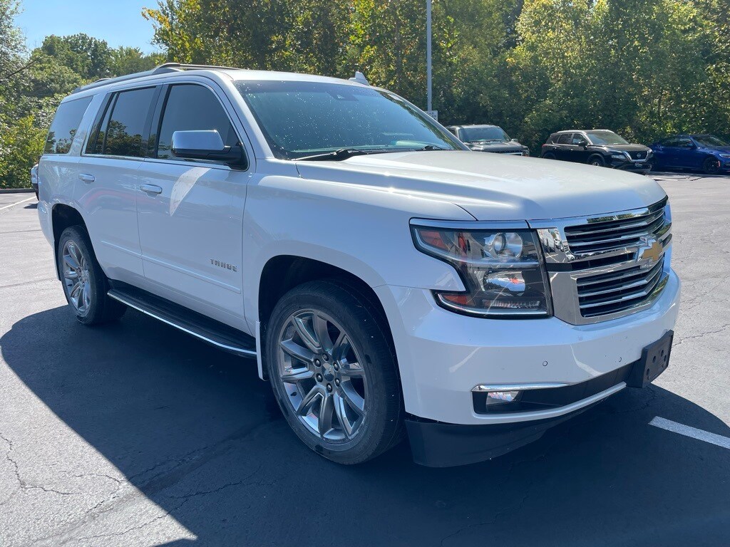 2017 Chevrolet Tahoe Premier photo 3