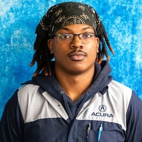 Staff member Kenwyn Jones from ID_fdc0c0