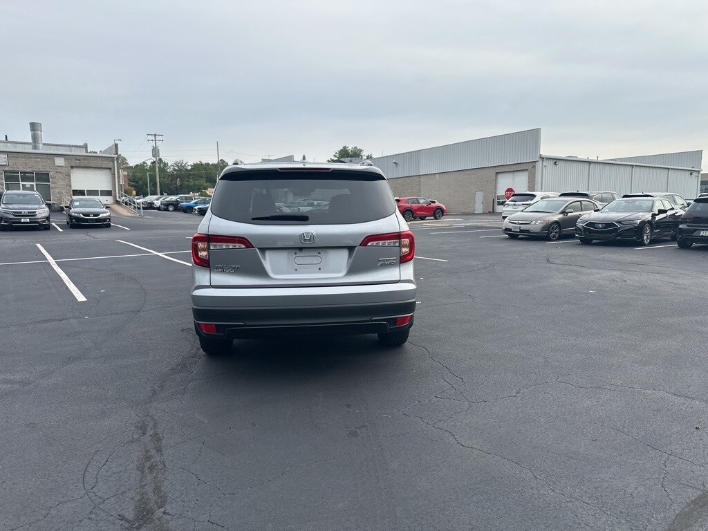 2022 Honda Pilot Special Edition photo 4